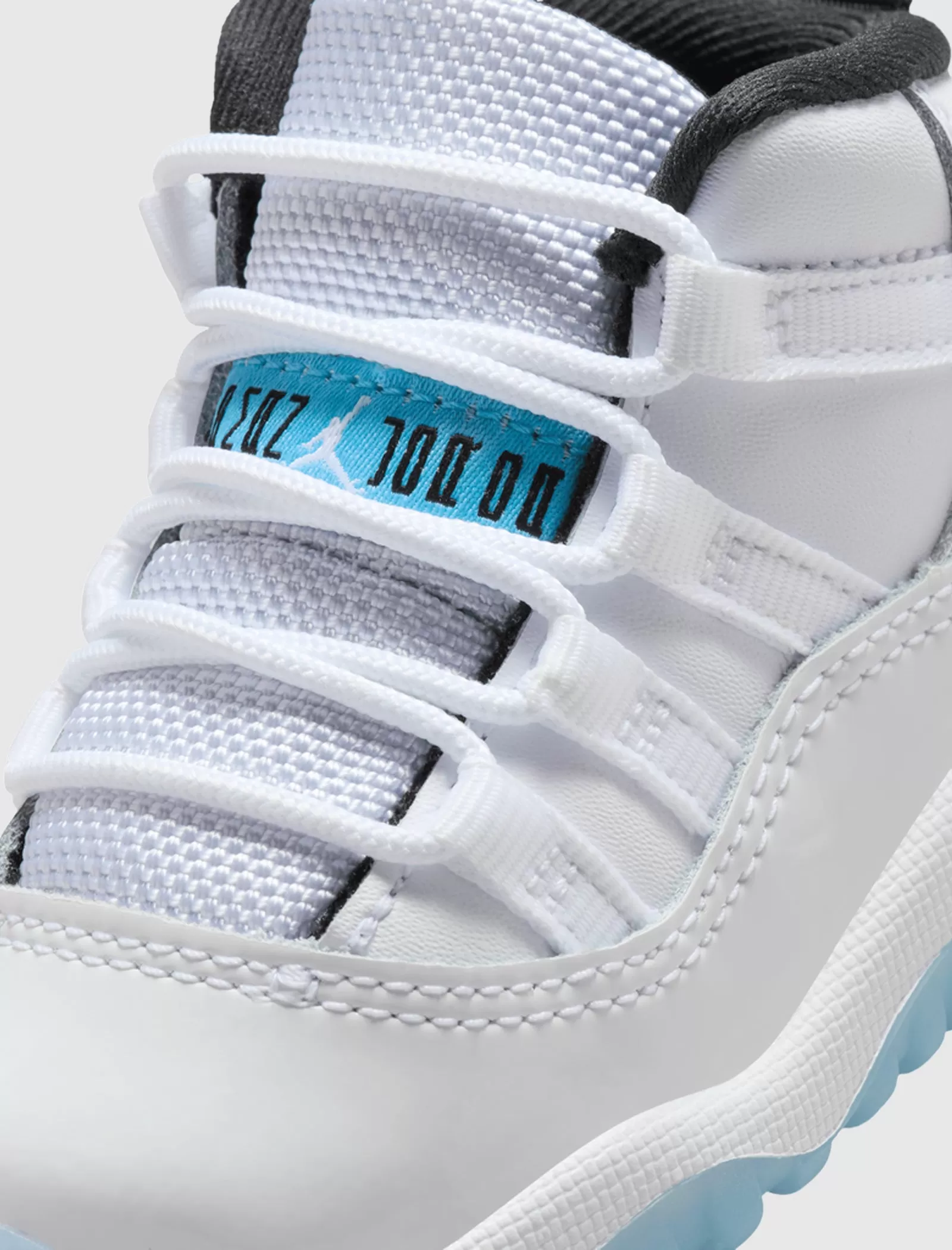 AIR JORDAN 11 RETRO "LEGEND BLUE" TD