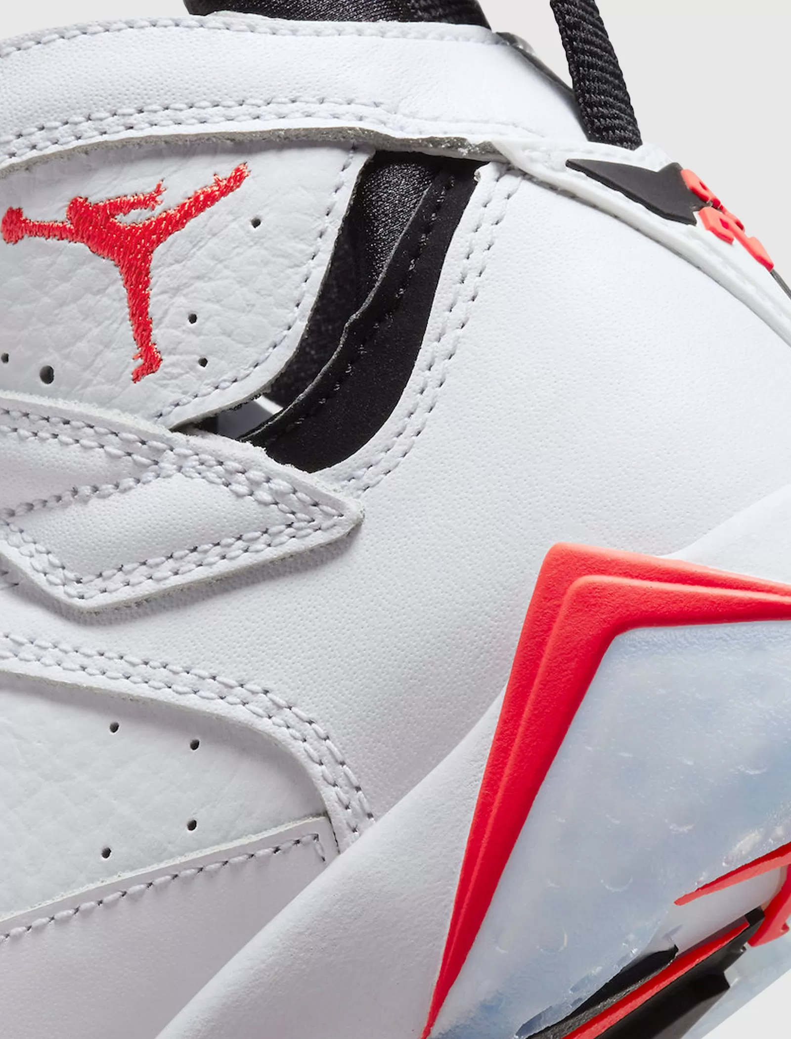 AIR JORDAN 7 RETRO "WHITE INFRARED"