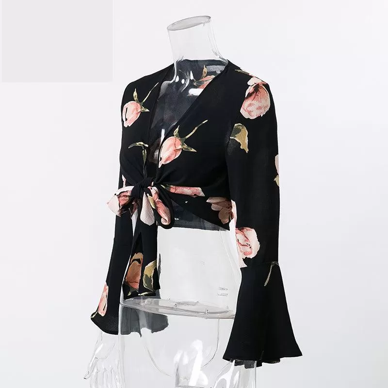 BLACK FLORAL CROPPED TOP WITH FLARE SLEEVE