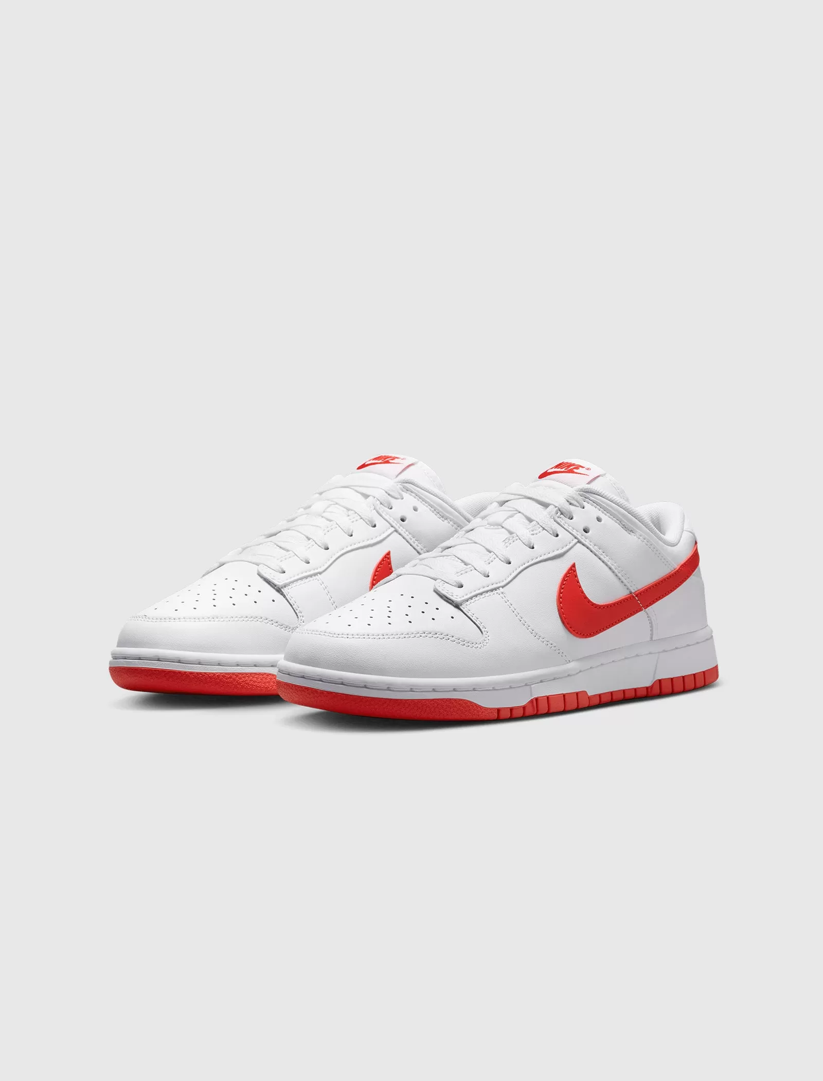 DUNK LOW RETRO "PICANTE RED"