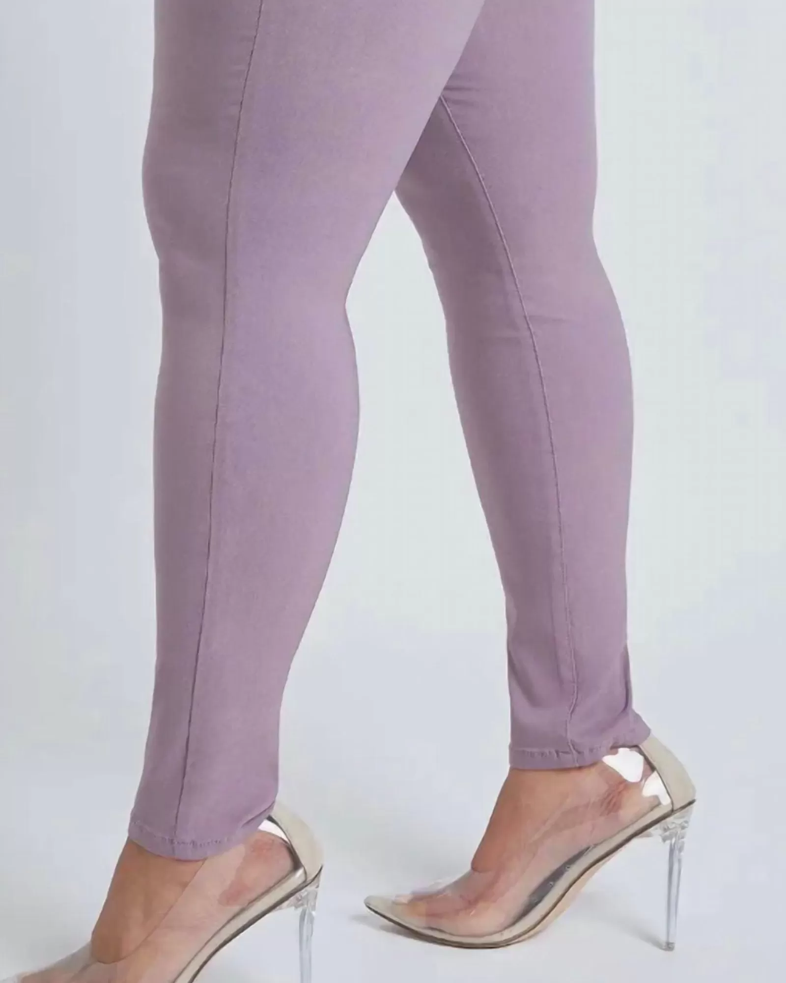 Hyper Stretch Mid-Rise Skinny Jeans in Orchid | Orchid